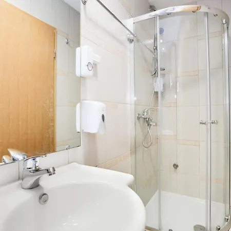 Vamos Sarajevo, מלון *