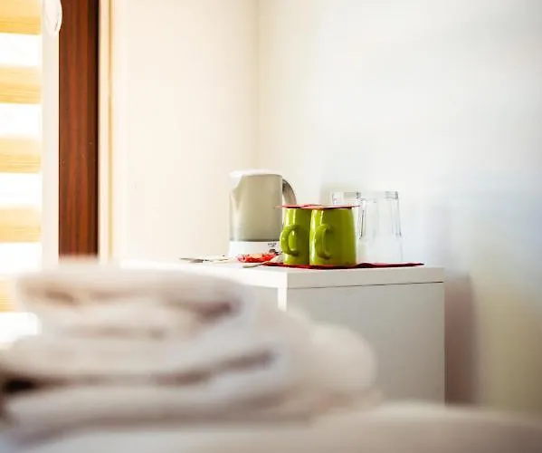 Vamos Sarajevo, Hotel