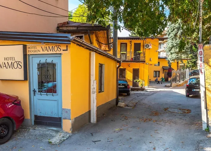 Vamos Sarajevo, Hotel *